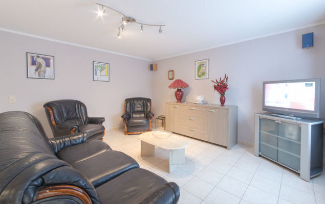 New Village Park - Photo 4