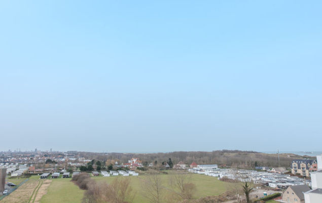 High in the sky - Photo 7