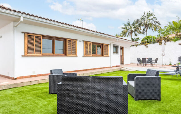 Borges Fuente - Photo 1