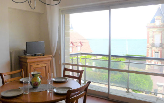 Prince Albert - Photo 9